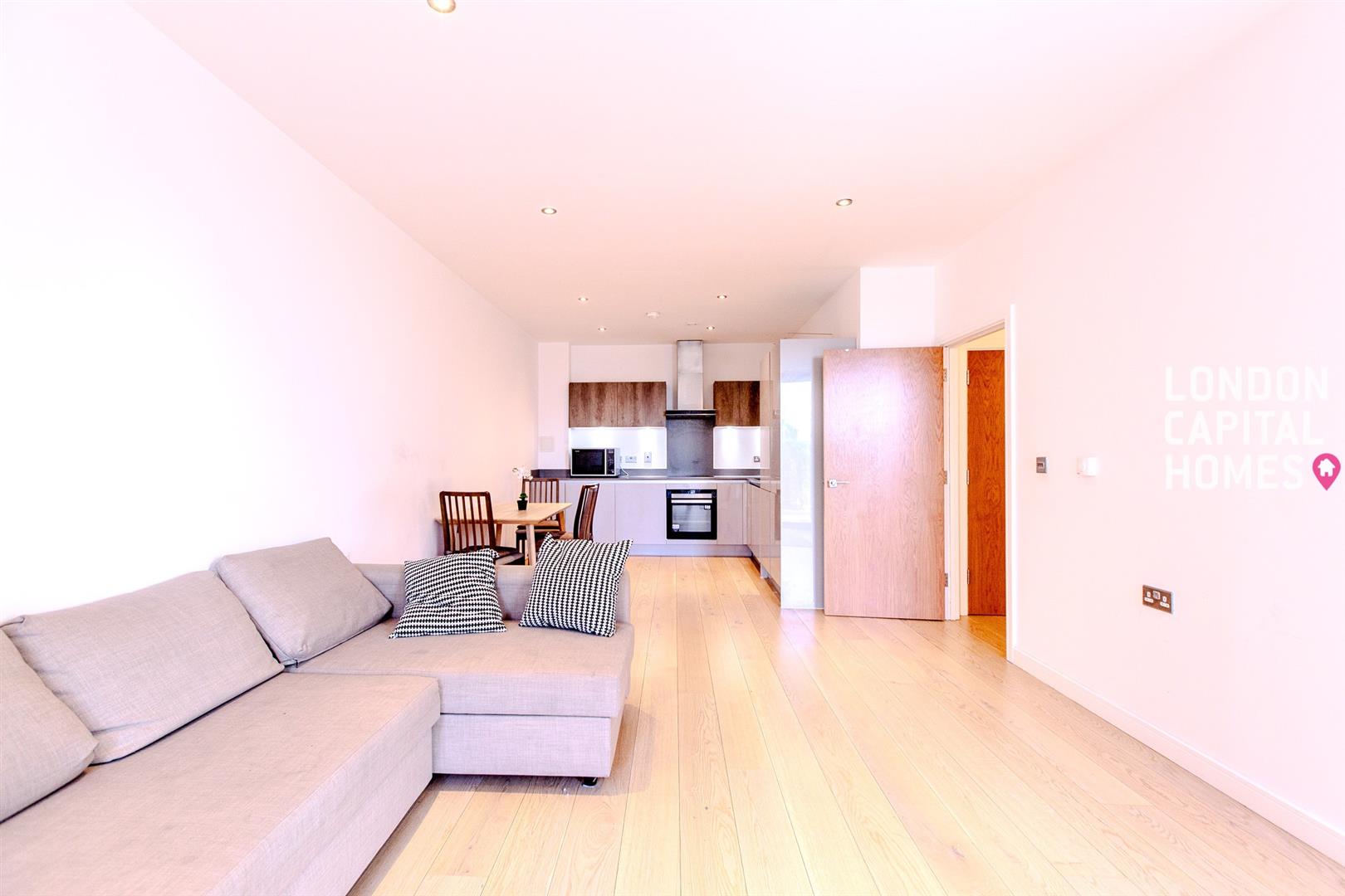 2 bed property in 16 Quebec Way, London